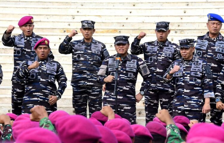 Kasal Bangga: “Jangan Sekali-sekali Menyakiti Hati Rakyat, Marinir Kebanggaan Bangsa”