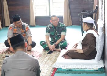 Kapolres Langkat Silaturahmi dengan Tuan Guru Babussalam, Mohon Doa Restu untuk Keamanan Negeri