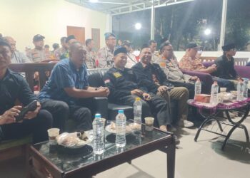 Kapolsek Serang Baru Hadiri Puncak HUT RI ke-80 di Sukaragam, Apresiasi Kekompakan Warga