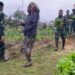 Berkebun Mandiri Satgas Yonif 521/DY Petik Hasil Panen Bersama Masyarakat Distrik Napua   