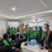 Polres Metro Bekasi Gelar Jumat Berkah: Edukasi Lalu Lintas, Sembako, dan Helm SNI untuk Ojol Cikarang Selatan