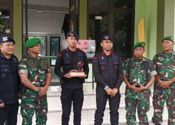 Kompol Anisa Nimerorkena Imapuly Pimpin Ucapan HUT TNI Ke-80 oleh Brimob Batalyon D Pelopor