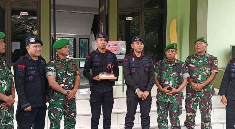 Kompol Anisa Nimerorkena Imapuly Pimpin Ucapan HUT TNI Ke-80 oleh Brimob Batalyon D Pelopor