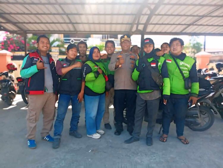 Sinergi Kuat Jaga Keamanan: Polsek Cikarang Utara Gelar Apel Gabungan Bersama Potmas, Ingatkan Warga Waspada Penipuan Elektronik