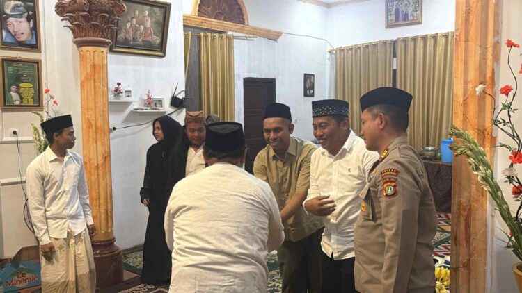 Brimob Batalyon D Pelopor Hadiri Peringatan Maulid Nabi Muhammad SAW di Ponpes Nurul Falah Cikarang Pusat