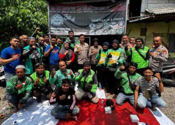 Polsek Cikarang Barat Gelar Jumat Berkah, Sinergi dengan Driver Ojol Jaga Kamtibmas   