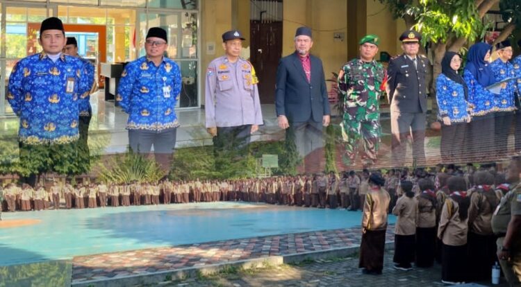 *Polsek Cikarang Selatan Kawal Upacara Hari Kesaktian Pancasila di SMAN 2 Cikarang Selatan
