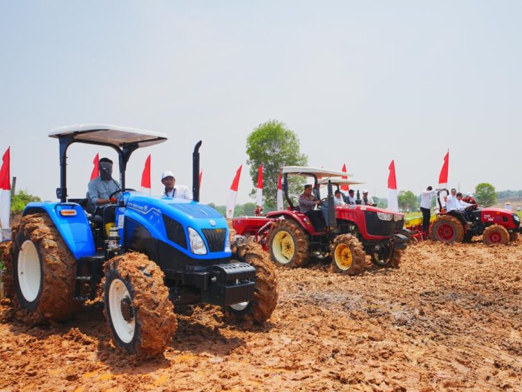 Kawal Instruksi Presiden soal Swasembada Pangan, Kapolri Gelar Tanam Jagung Serentak