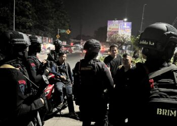 Brimob Gelar Patroli Malam di Kabupaten Bekasi, Warga Bisa Tidur Nyenyak