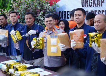 Polda Jabar Gagalkan Peredaran Narkoba Jaringan Internasional Dan Lokal, 17,6 KG Sabu, 19,5 KG Ganja, Dan Senjata Api Ilegal Disita