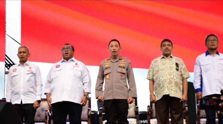 Kapolri Hadiri Apel Akbar Kebangsaan Buruh Indonesia di Bekasi, Ajak Dukung Kebijakan Pemerintah