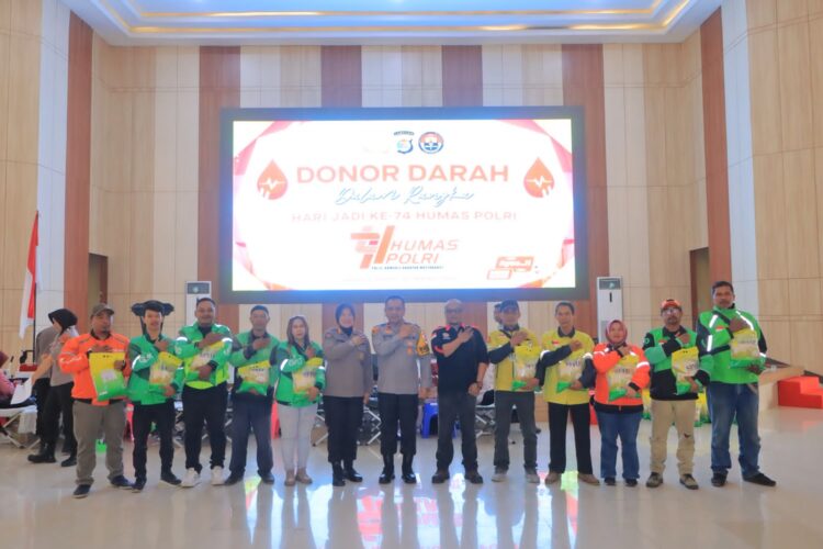 HUT Humas Polri Ke-74 : Polda Lampung Gelar Donor Darah, Wujudkan Polri Humanis Untuk Masyarakat