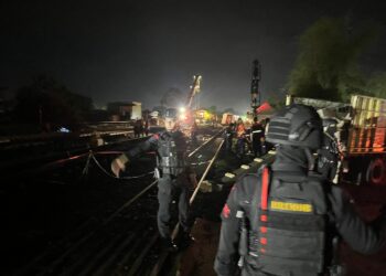 🚨 Kereta Api Purwojaya Anjlok di Kedung Waringin, Brimob Turun Lakukan Pengamanan dan Pengaturan Lalin
