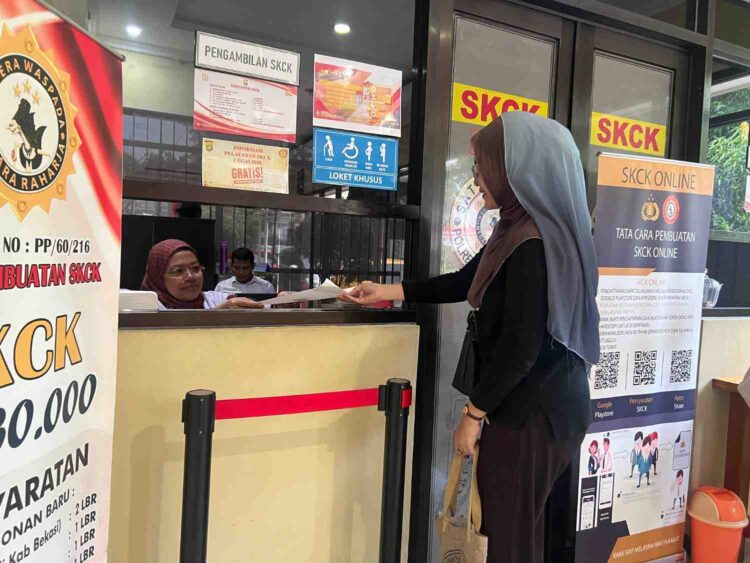 Kepuasan Masyarakat atas Pelayanan SKCK Polres Metro Bekasi: Testimoni Positif dan Harapan Peningkatan