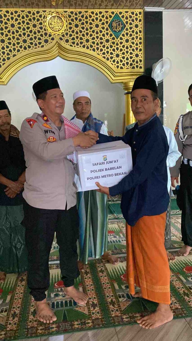 Jauh Tak Jadi Halangan, Kapolsek Babelan Tetap Hadir di Tengah Jamaah Masjid At Taubah