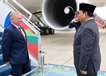 Presiden Prabowo Sambut Langsung Ketibaan Raja Abdullah II ibn Al Hussein di Jakarta