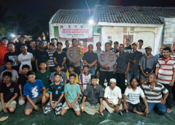 Polsek Babelan Dorong Partisipasi Warga Lewat Program Ngopi Kamtibmas di Satkamling Kedung Pengawas
