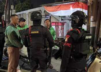 Brimob Batalyon D Pelopor Gelar Patroli Malam Antisipasi Tawuran dan Balap Liar di Kabupaten Bekasi