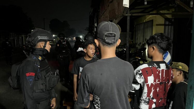 Brimob Batalyon D Pelopor Gelar Patroli Antisipasi Tawuran dan Balap Liar di Kabupaten Bekasi