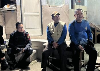 BRIMOB BATALYON D PELOPOR GELAR PATROLI MALAM ANTISIPASI TAWURAN DAN KEJAHATAN MALAM DI KABUPATEN BEKASI