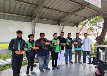 Kapolsek Cikarang Pusat Pimpin Baksos untuk Ojol: “Ini Bentuk Kepedulian dan Kebersamaan”