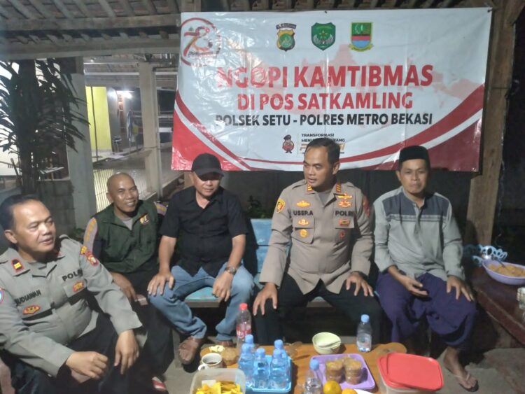 Cegah Tawuran dan Curanmor, Polsek Setu Sampaikan Pesan Kamtibmas di Ngopi Bareng Warga