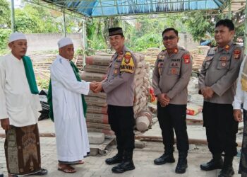 Polres Metro Bekasi Gelar Safari Kamtibmas Peduli Tempat Ibadah di Masjid Jami Nurul Fallah   