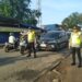 Kerap Jadi Titik Padat, Polisi Hadir Atur Arus Kendaraan di Pertigaan Lapangan Setu
