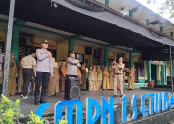 Police Go To School, Polsek Setu Ajak Pelajar SMPN 1 Setu Jaga Disiplin dan Kamtibmas