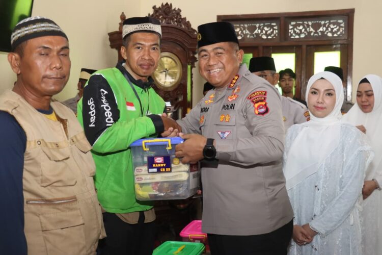 Teguhkan Iman Personel, Polresta Tangerang Peringati Isra Mi’raj dan Salurkan Bantuan Sosial