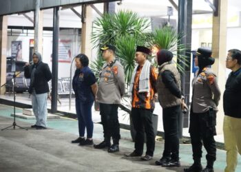 Kapolres Metro Bekasi Tekankan Patroli Humanis Saat Apel KRYD di Cikarang Barat