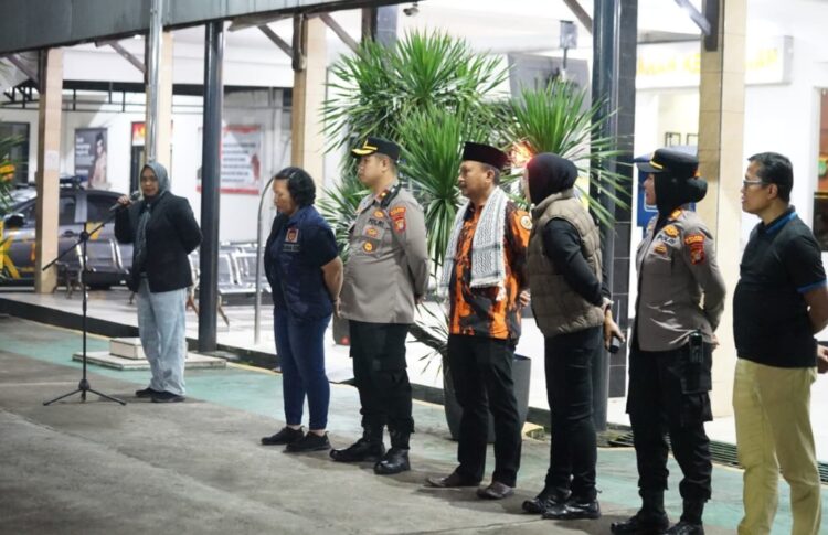 Kapolres Metro Bekasi Tekankan Patroli Humanis Saat Apel KRYD di Cikarang Barat