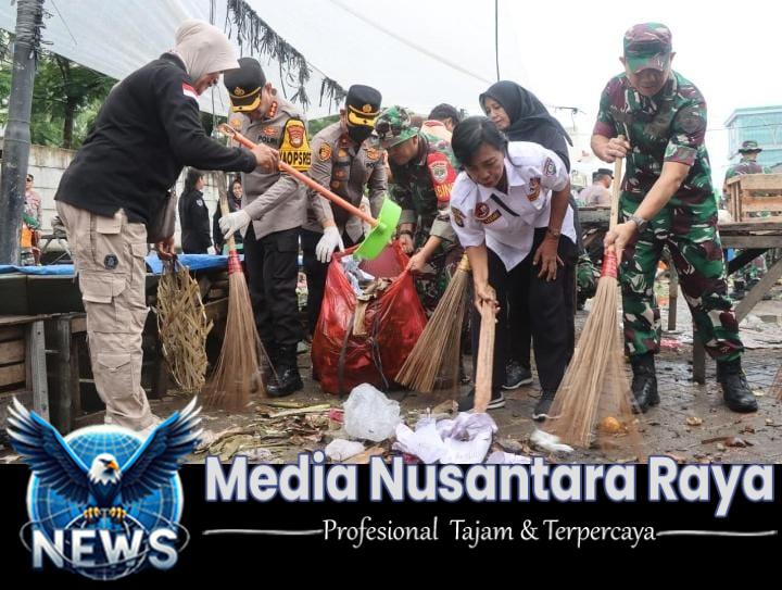 Polres Metro Tangerang Kota Gelar Apel dan Kurvey Bersama TNI dan Pemerintah Daerah Kota Tangerang di Pasar Babakan