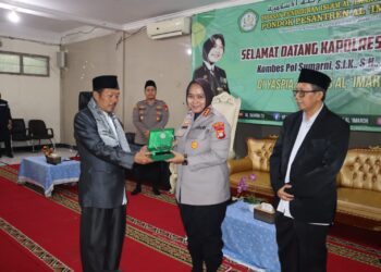 Hangatnya Silaturahmi Ramadhan, Kapolres Metro Bekasi Hadir Menginspirasi Santri Al Imaroh