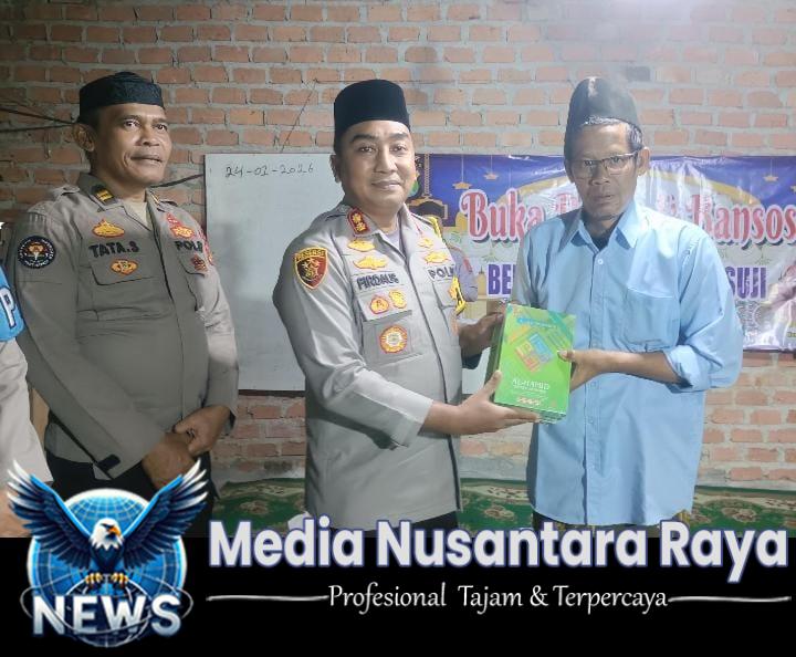 Kapolres Mesuji Gelar Buka Bersama dan Berikan Bantuan Sosial serta Santuni Santri Pondok Pesantren Al-Falah Annahdiyah*