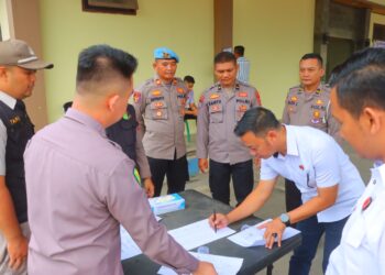 Upaya Pengawasan Internal, Perwira Polres Lampung Tengah Dicek Urine