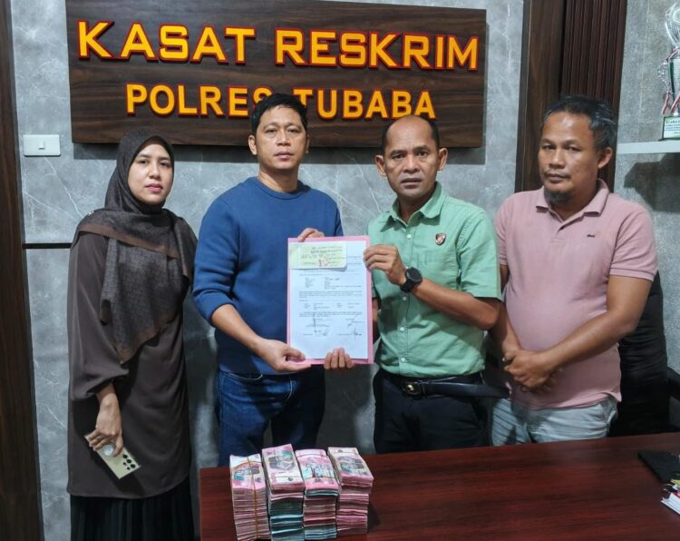 Sat Reskrim Polres Tulang Bawang Barat Kembalikan uang 300 juta Kepada Korban dari Hasil kejahatan