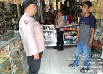 Patroli Sambang DDS di Jalur Pasar KemisβJatiuwung, Polisi Perkuat Kedekatan dengan Warga