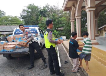 Wujud Kepedulian Sosial, Sat Lantas Polres Mesuji Tebar Kebaikan Melalui Program Lantas Mesuji Bersedekah