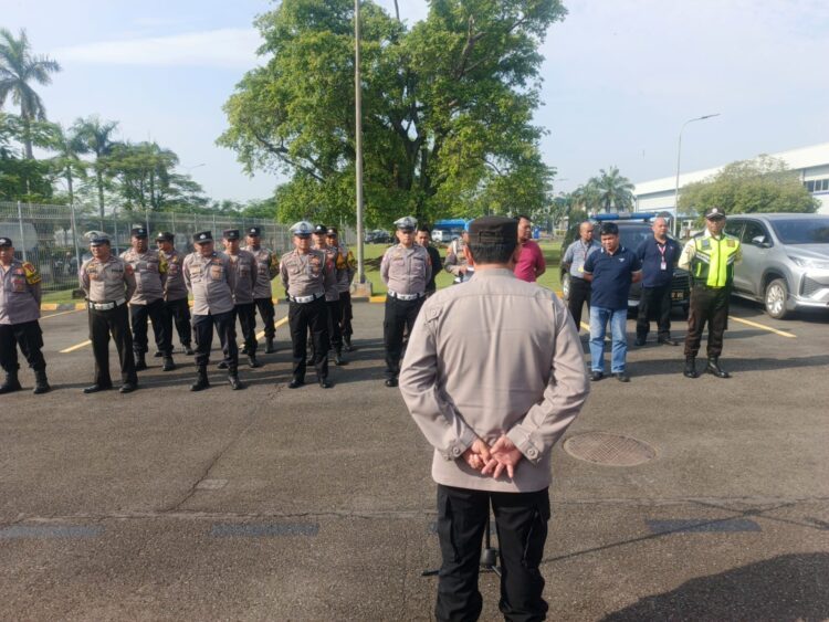 Polisi Amankan Aksi Unjuk Rasa KC FSPMI di Kawasan Industri EJIP Cikarang Selatan