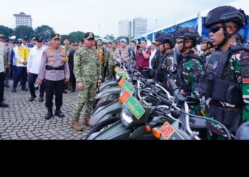 Panglima TNI dan Kapolri Pimpin Apel Gelar Pasukan Operasi Ketupat 2026 di Monas