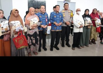 Kapolresta Tangerang Bersama Bupati Gelar Gerakan Pangan Murah di Tigaraksa, Bantu Warga Jelang Lebaran