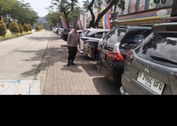 Patroli Jalan Kaki di Pusat Keramaian, Polsek Panongan Pastikan Situasi Aman dan Kondusif
