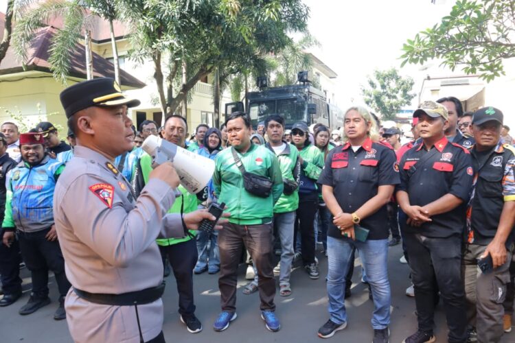Polres Metro Bekasi Gelar SISPAM MAKO “Sabuk Kamtibmas” Tanggap Cepat Hadapi Aksi Massa