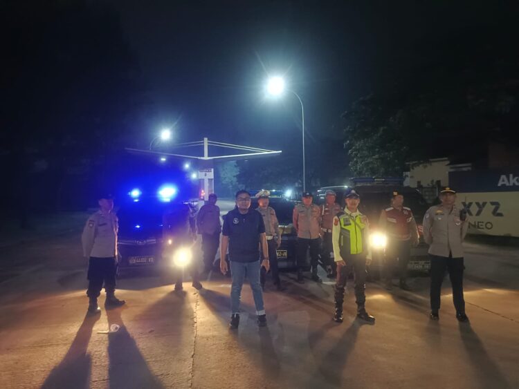 Patroli Biru Polsek Cikarang Selatan Intensifkan Pengamanan Malam Hari, Antisipasi Kejahatan Jalanan dan Gangguan Kamtibmas