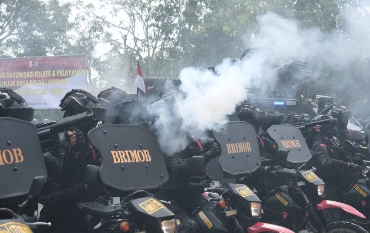 Polda Lampung Gelar Simulasi Rayonisasi Polres dan Penanganan Unjuk Rasa dalam Rangka Antisipasi May Day 2026