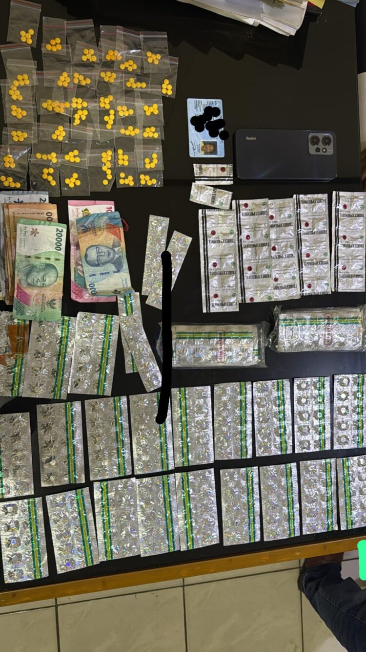 Ratusan Butir Obat Keras Diamankan Polsek Serang Baru, Satu Pelaku berhasil di tangkap