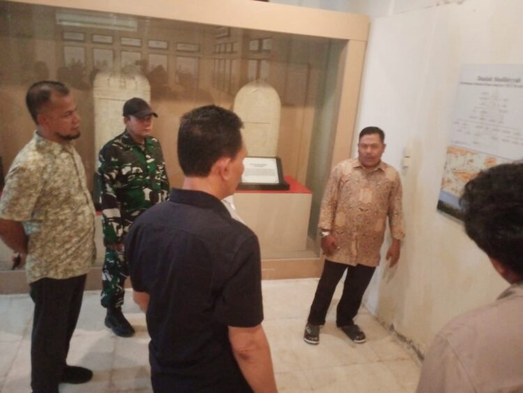 Danramil 06/Samudera Dampingi Kunjungan Kemenag RI ke Museum Samudera Pasai