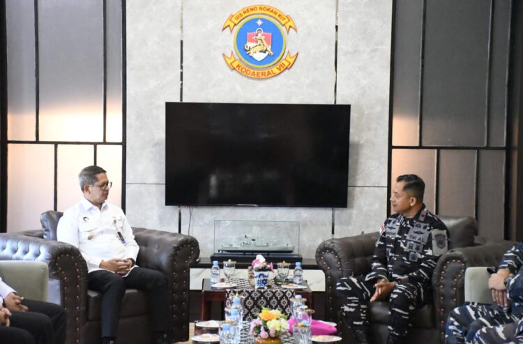 Perkuat Sinergitas Pertahanan Komandan Koderal VII Terima Kunjungan Asisten Deputi Koordinasi Doktrin dan Starategi Pertahanan Kemenko Polkam