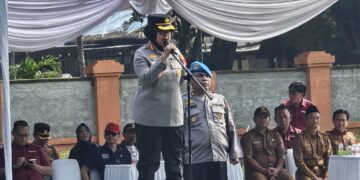 Siap Amankan May Day 2026, Kapolres Metro Bekasi Pimpin Apel Gabungan Sabuk Kamtibmas di Cikarang